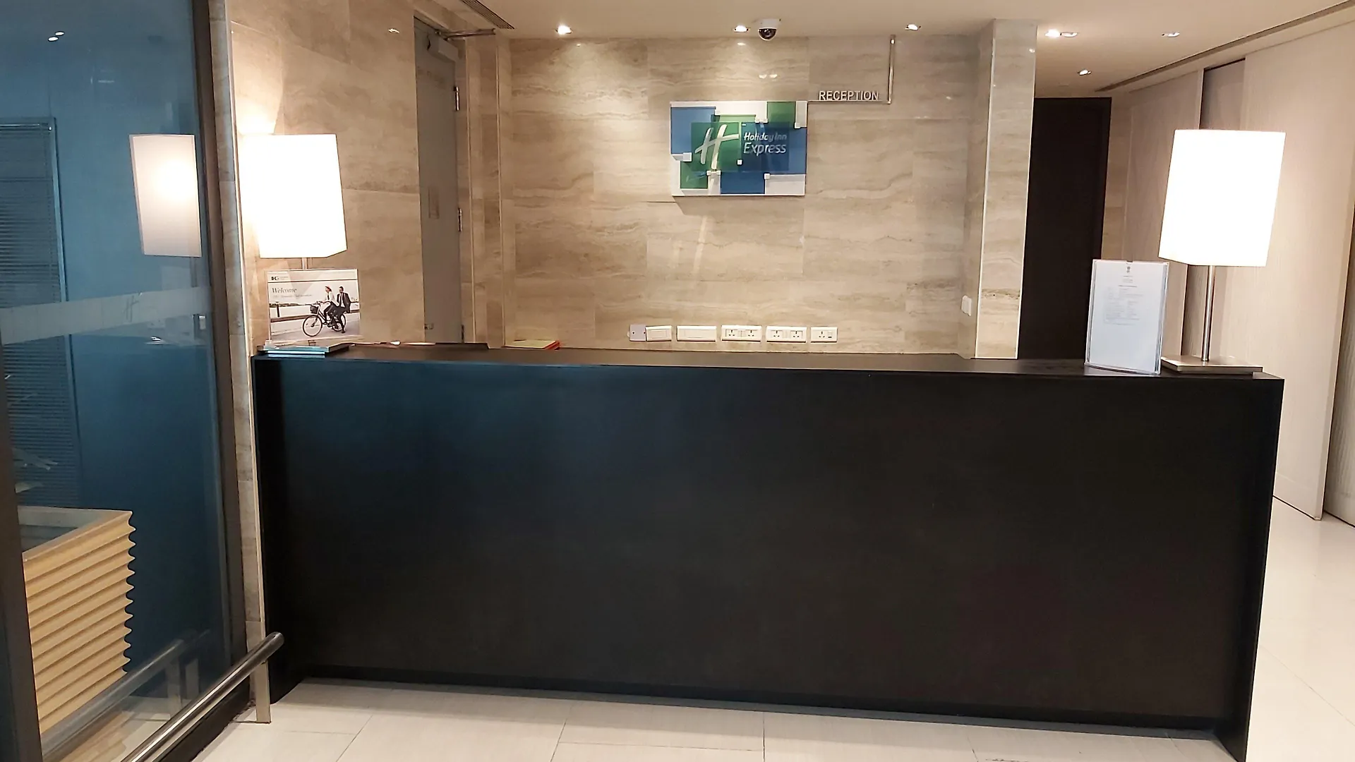 ホリデイ イン エクスプレス ニューデリー インターナショナル エアポート T3